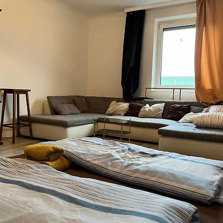 Breathtaking Shared Villa Near Danube River /W Garden And Parking Wien Exteriör bild