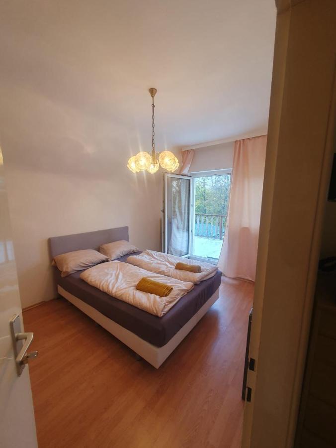 Breathtaking Shared Villa Near Danube River /W Garden And Parking Wien Exteriör bild
