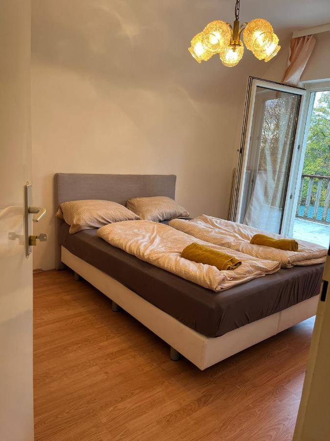 Breathtaking Shared Villa Near Danube River /W Garden And Parking Wien Exteriör bild