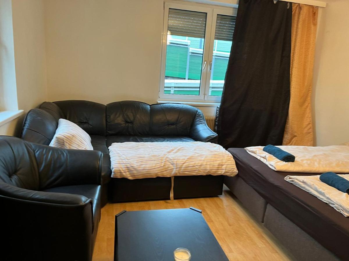 Breathtaking Shared Villa Near Danube River /W Garden And Parking Wien Exteriör bild