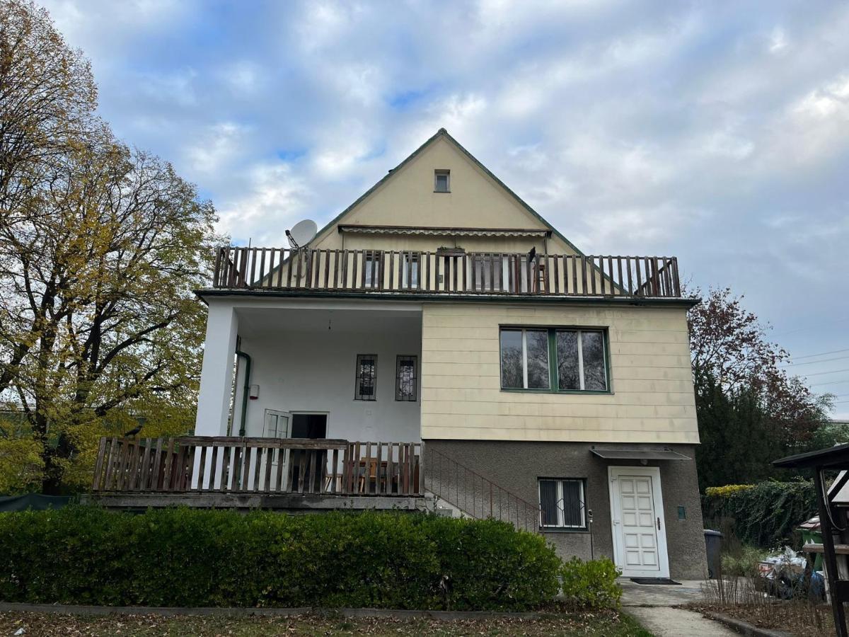 Breathtaking Shared Villa Near Danube River /W Garden And Parking Wien Exteriör bild